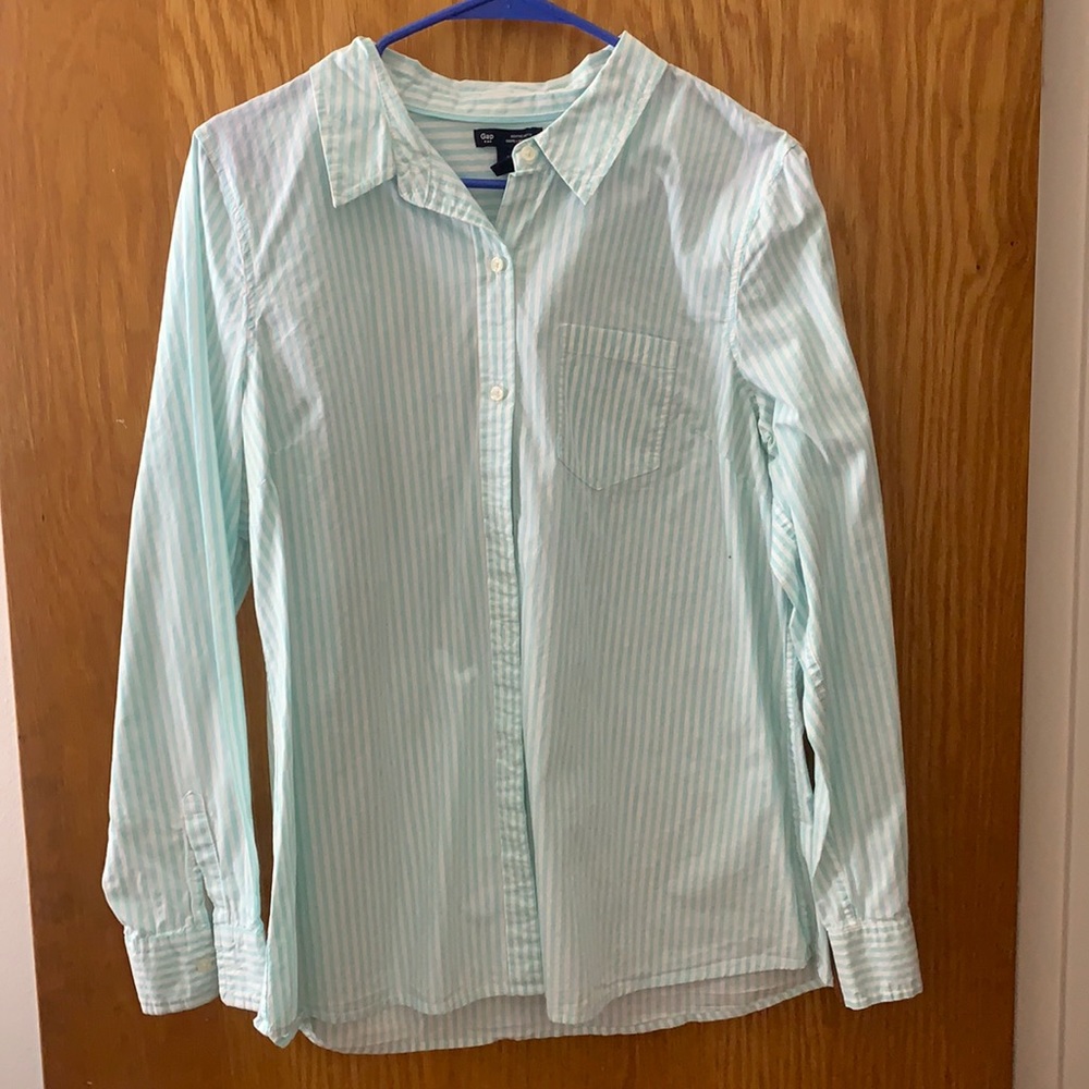 Gap Boyfriend Fit Button Size L